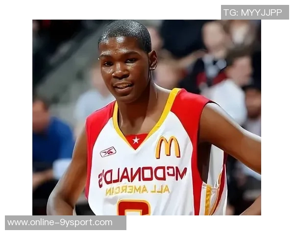 媒体人预测杜兰特下赛季总得分将超科比若无伤病轻松突破四万大关